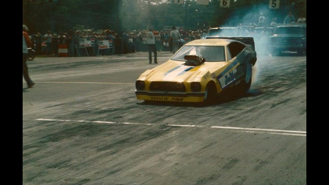 1977 Mustang 16 burnout